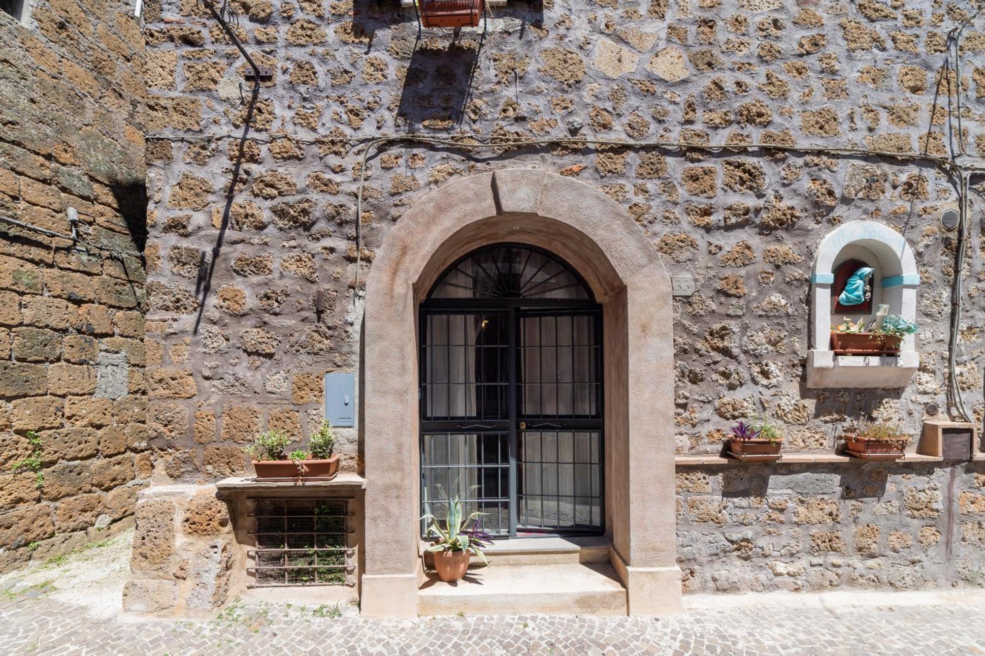 Radici Etrusche Sutri Hotel Luaran gambar